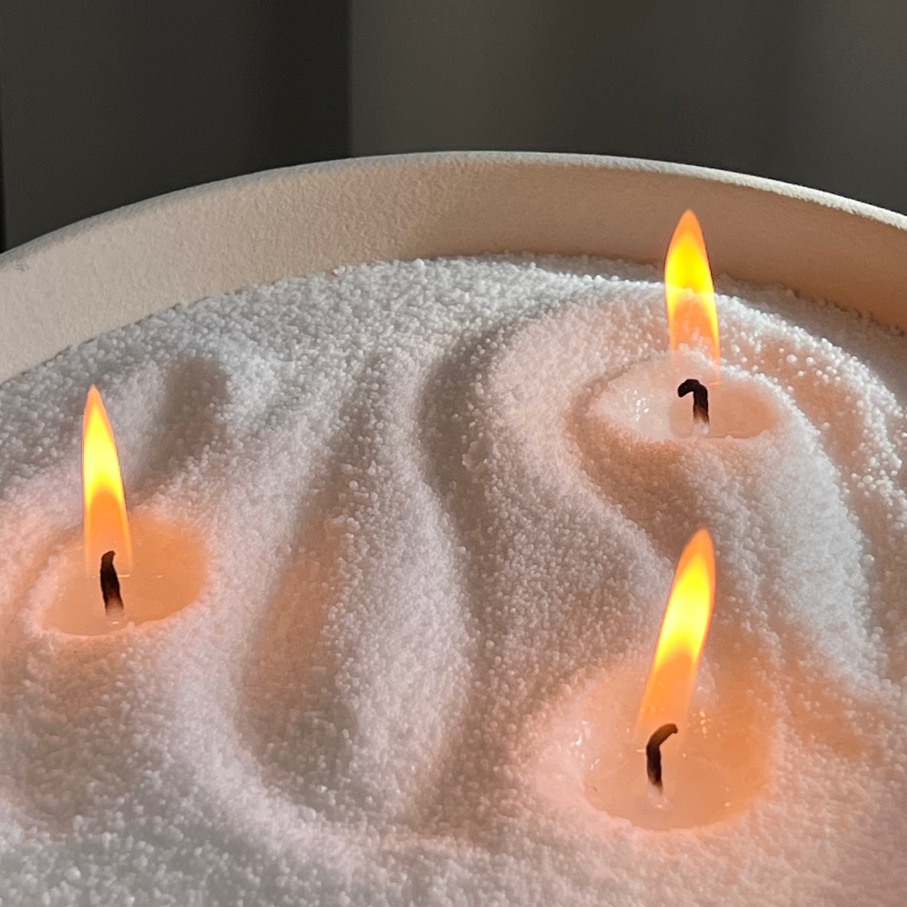 Sypaná svíčka 350g | 85h Pearlově Bílá