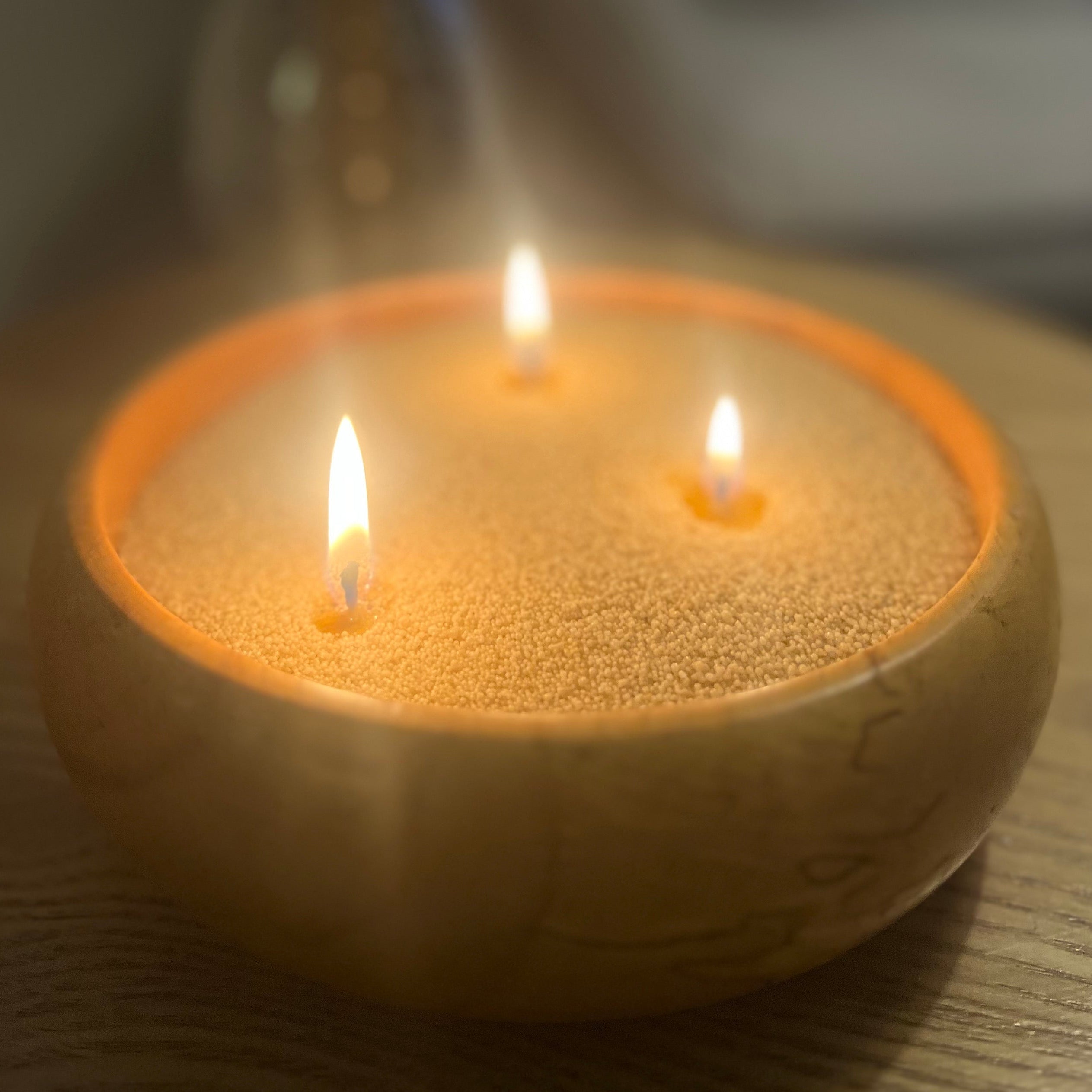 Sypaná svíčka 350g | 85h Pískově Béžová